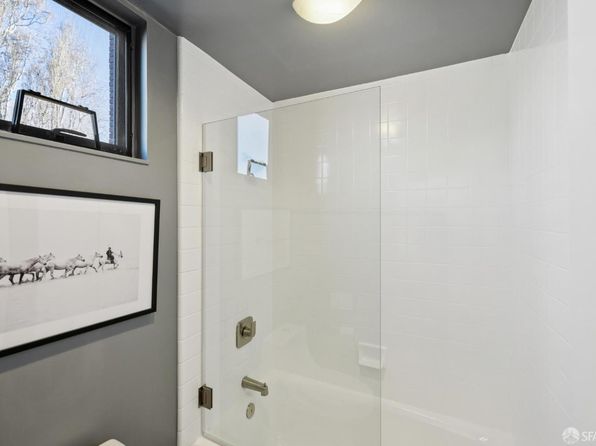 640 Davis St Unit 24, listing photo 30