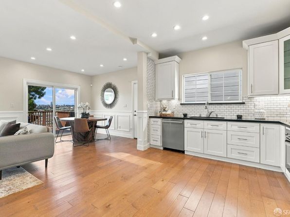 224 Dwight St, listing photo 13