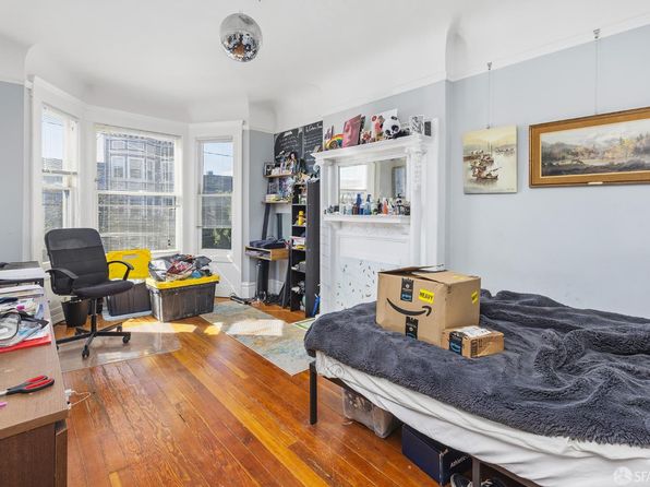 359 S Van Ness Ave, listing photo 13