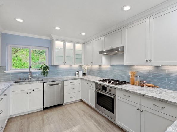 418 Joost Ave, listing photo 1