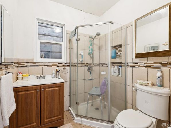 259 Hearst Ave, listing photo 10