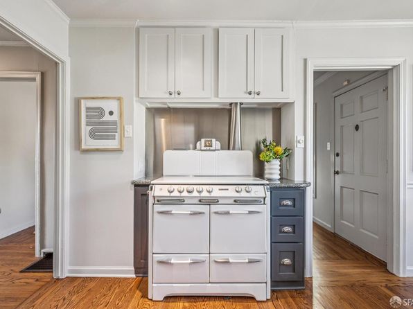 47 Melrose Ave, listing photo 17