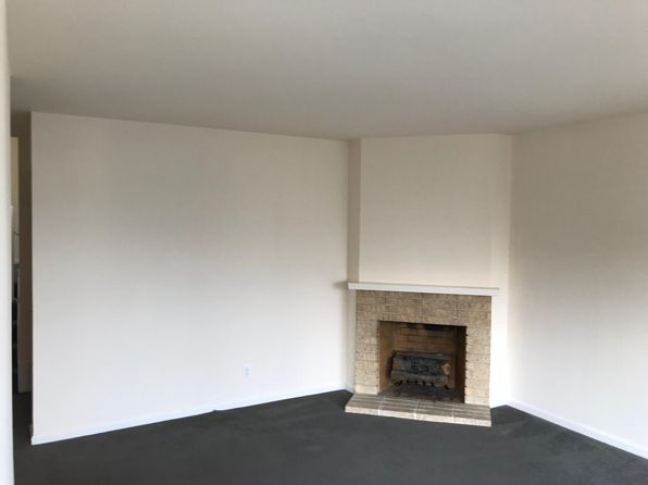 138 Arbor St, listing photo 4