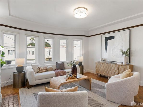 571 Munich St, listing photo 3