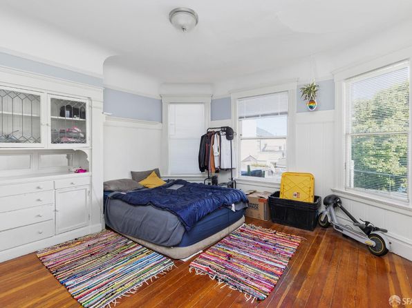 359 S Van Ness Ave, listing photo 11