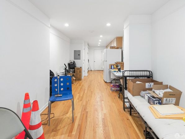 830 Hyde St, listing photo 15
