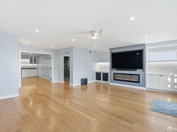 76 Getz St, listing photo 8