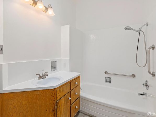 369 Frederick St, listing photo 24