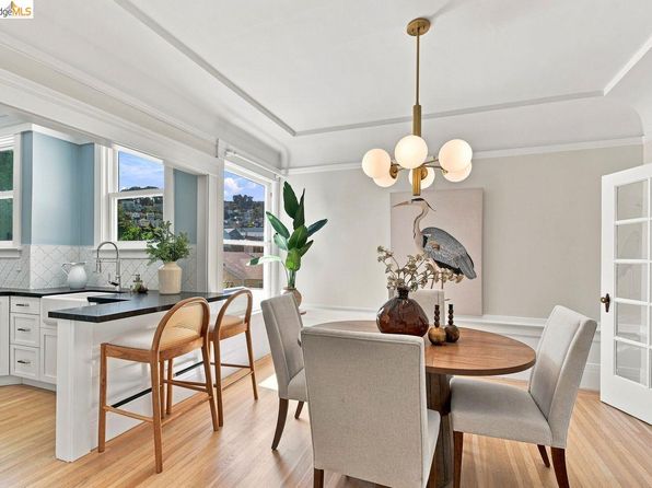 147 Day St APT 3, listing photo 8
