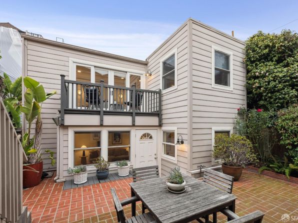 32 Harris Pl #A, listing photo 1