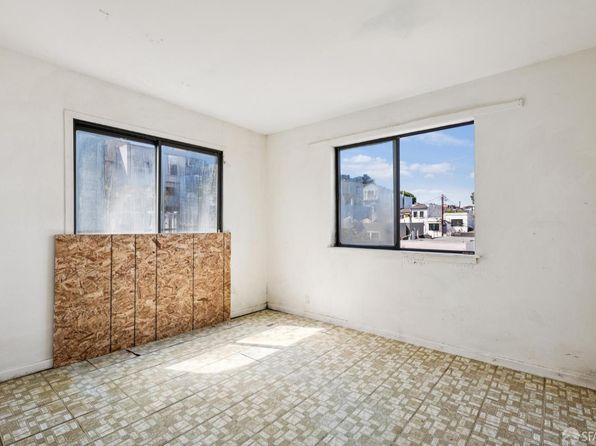 631 Head St, listing photo 14