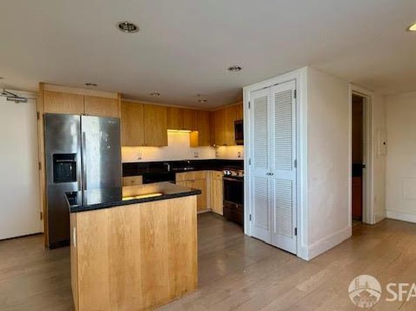 360 10th St APT 3, listing photo 11