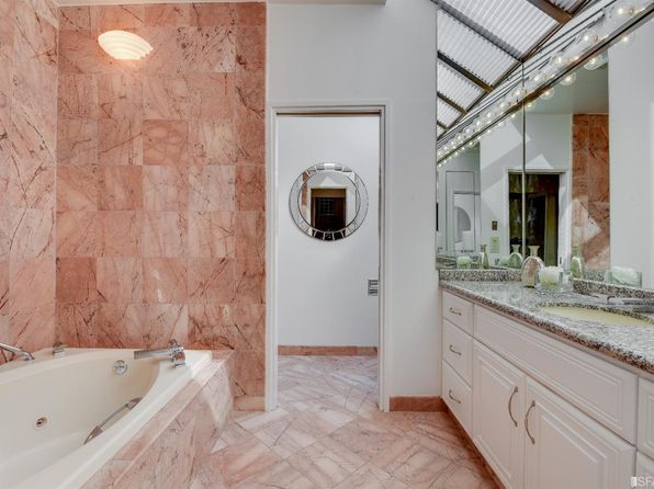 550 Davis St Unit 19, listing photo 19