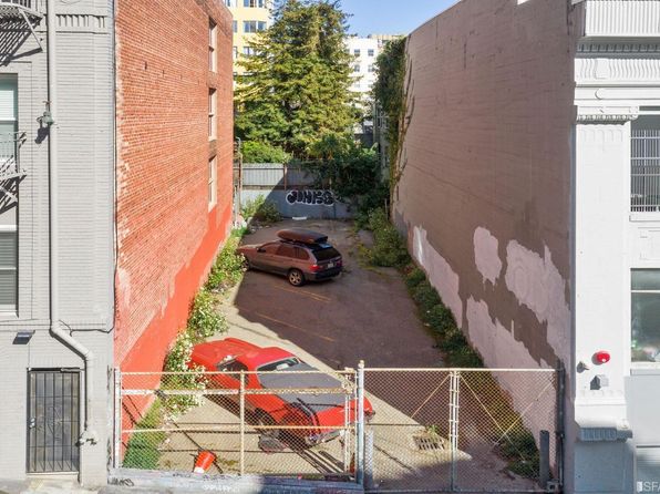 736 Hyde St, listing photo 10