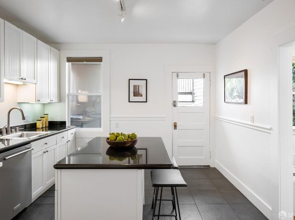 34 Harris Pl, listing photo 8