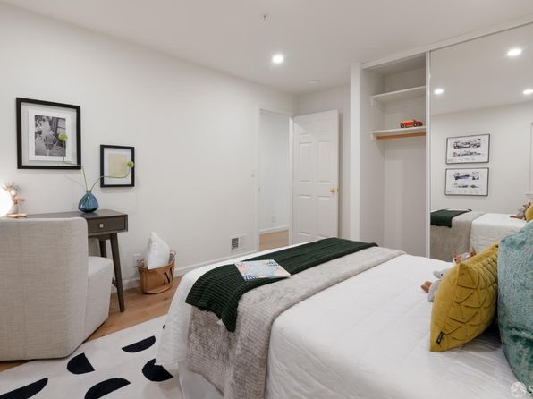 555 6th Ave #A, listing photo 22