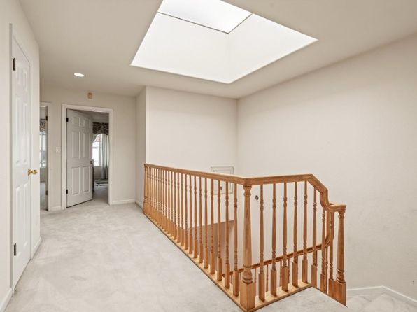 1383 Bacon St, listing photo 27