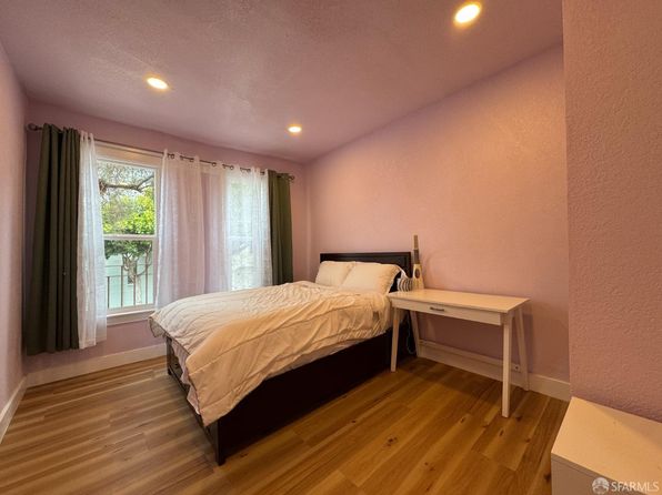 2719 Hyde St, listing photo 13