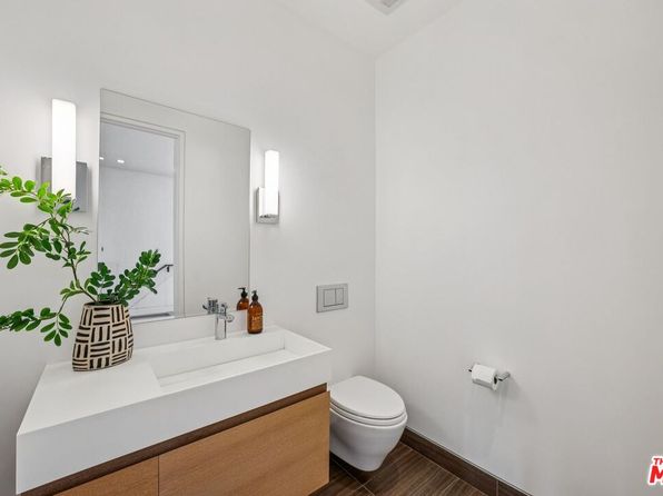 752 Duncan St, listing photo 20