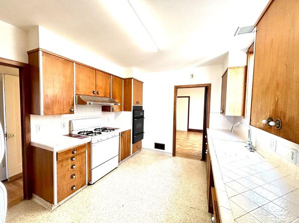 136 Rae Ave, listing photo 7