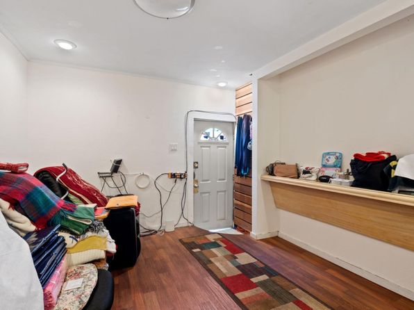 631 London St, listing photo 22