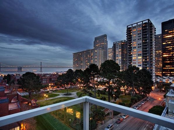 733 Front St Unit 702, listing photo 2