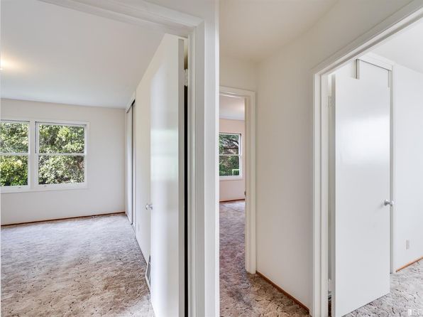 10 Olympia Way, listing photo 14