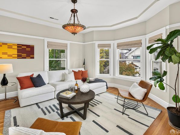 582 Douglass St, listing photo 1