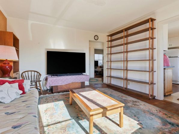 3838 Lawton St, listing photo 7