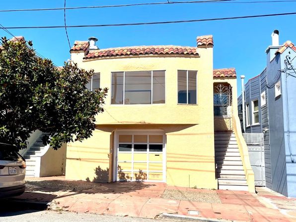 136 Rae Ave, listing photo 1