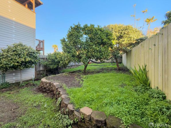 146 Lee Ave, listing photo 18