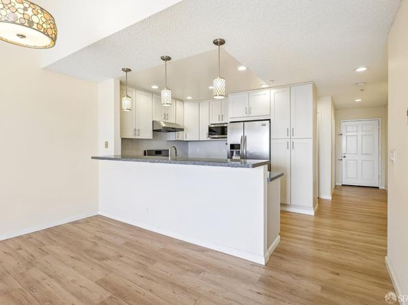 810 Red Leaf Ct, listing photo 13