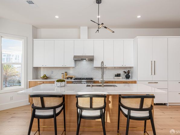 1402 Broadway, listing photo 1