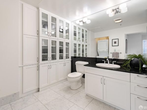 250 King St Unit 1112, listing photo 15