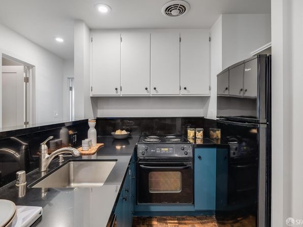 2757 Greenwich St, listing photo 7