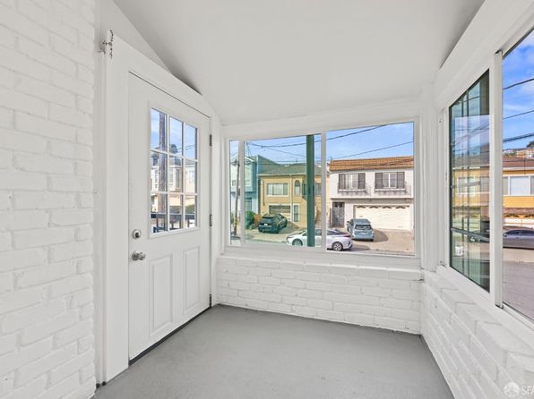 435 Wilde Ave, listing photo 36
