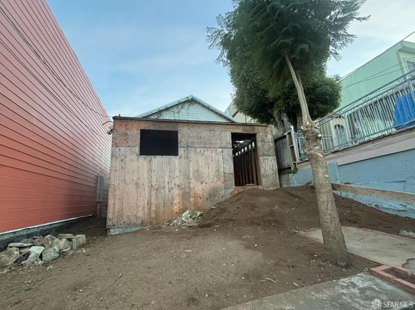 107 Dwight St, listing photo 4