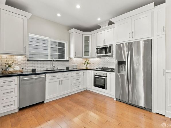 224 Dwight St, listing photo 12