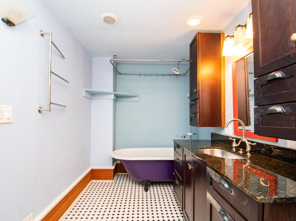246 Bemis St, listing photo 8
