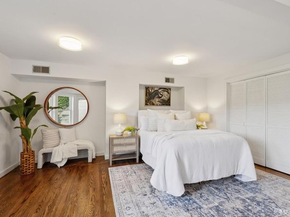 1180 Dolores St, listing photo 43