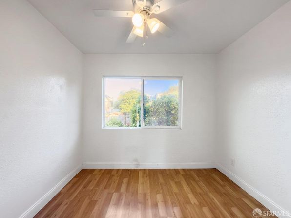 146 Lee Ave, listing photo 14