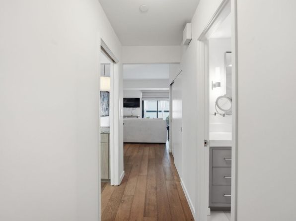 1 Daniel Burnham Ct APT 307, listing photo 3