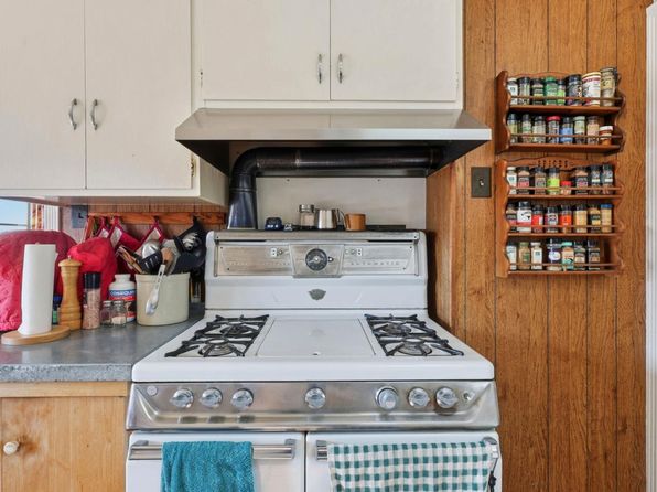 3838 Lawton St, listing photo 13