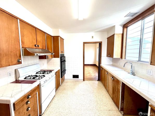 136 Rae Ave, listing photo 6